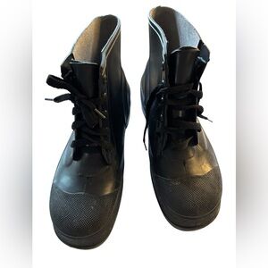 Men's Black Waterproof Lace-Up Boots